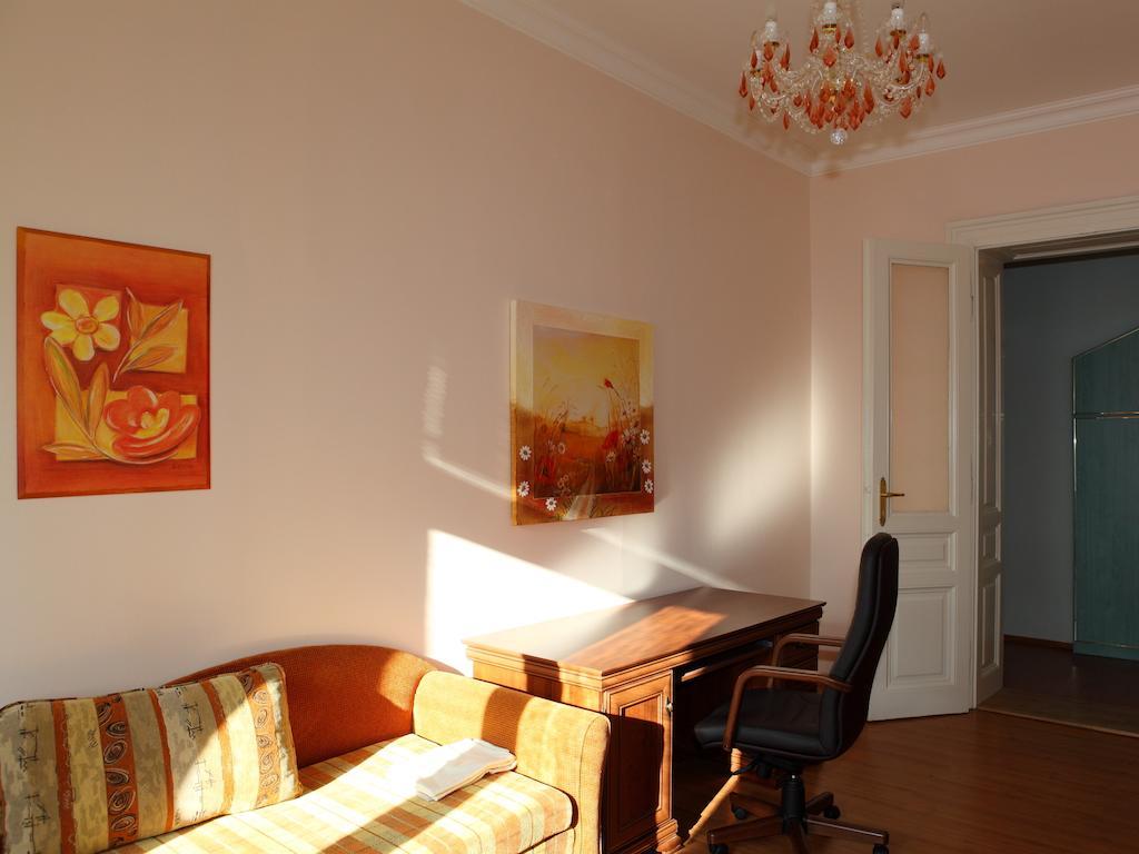 7K - Apartmany Lazenska Karlsbad Rum bild